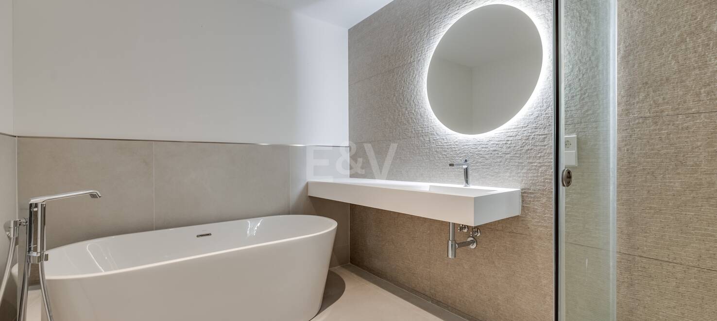 Amenity-Rich Townhouses med pooler och gym