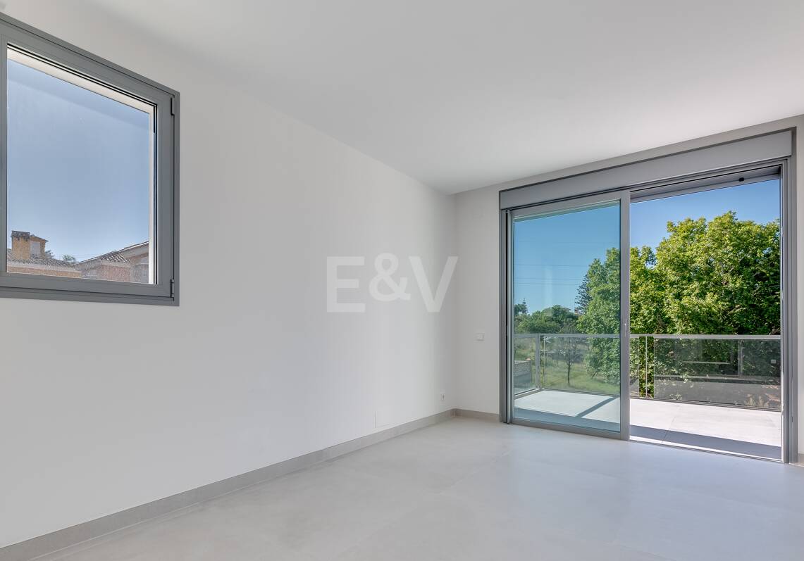 Amenity-Rich Townhouses med pooler och gym