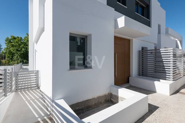 Amenity-Rich Townhouses med pooler och gym