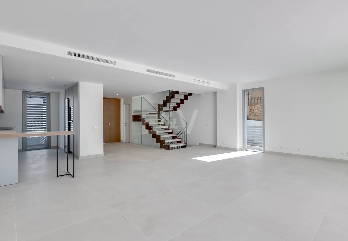 Amenity-Rich Townhouses med pooler och gym