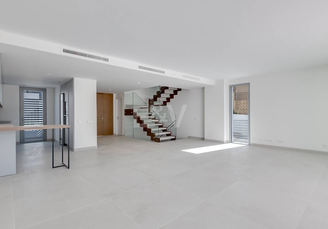 Amenity-Rich Townhouses med pooler och gym
