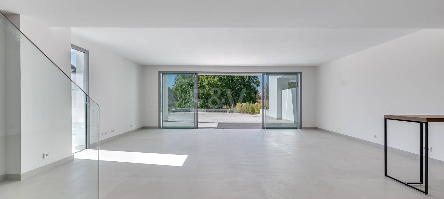 Amenity-Rich Townhouses med pooler och gym
