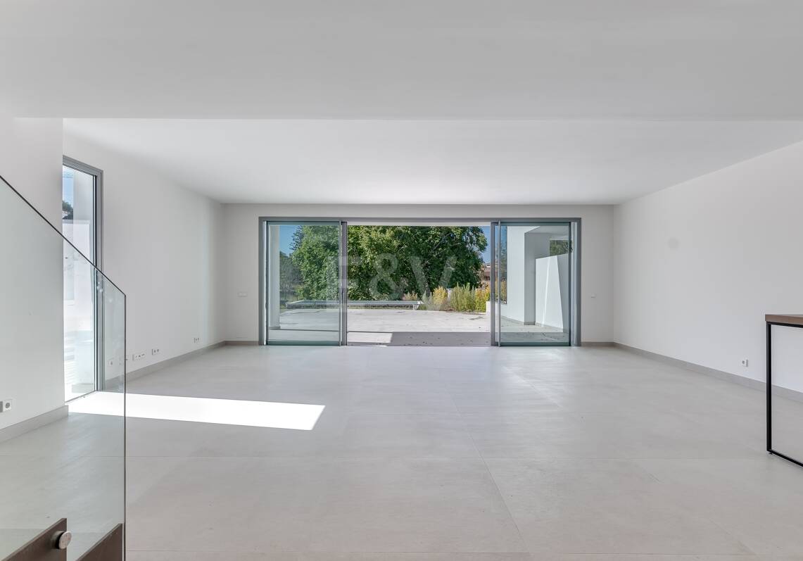 Amenity-Rich Townhouses med pooler och gym