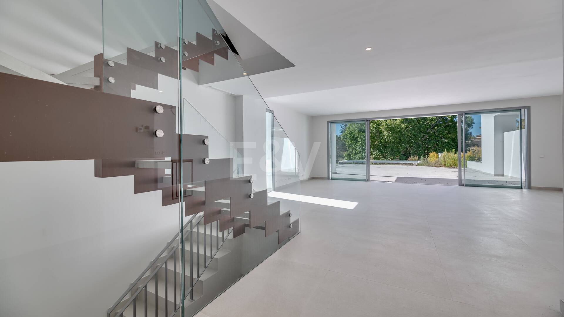 Amenity-Rich Townhouses med pooler och gym