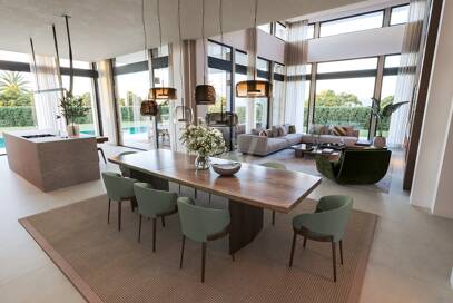 Exquisitas Villas Modernas con Elegancia Inigualable en la Milla de Oro