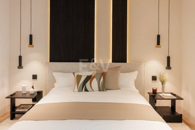 Exquisitas Villas Modernas con Elegancia Inigualable en la Milla de Oro
