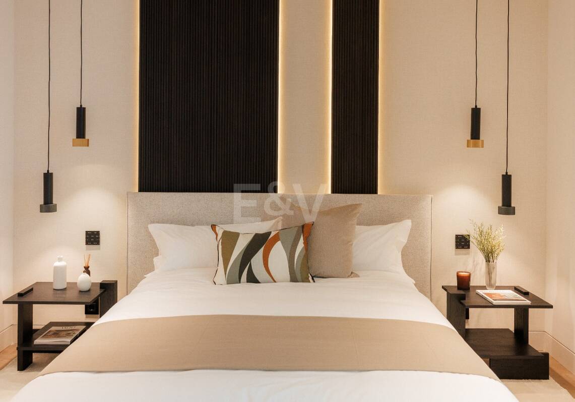 Exquisitas Villas Modernas con Elegancia Inigualable en la Milla de Oro