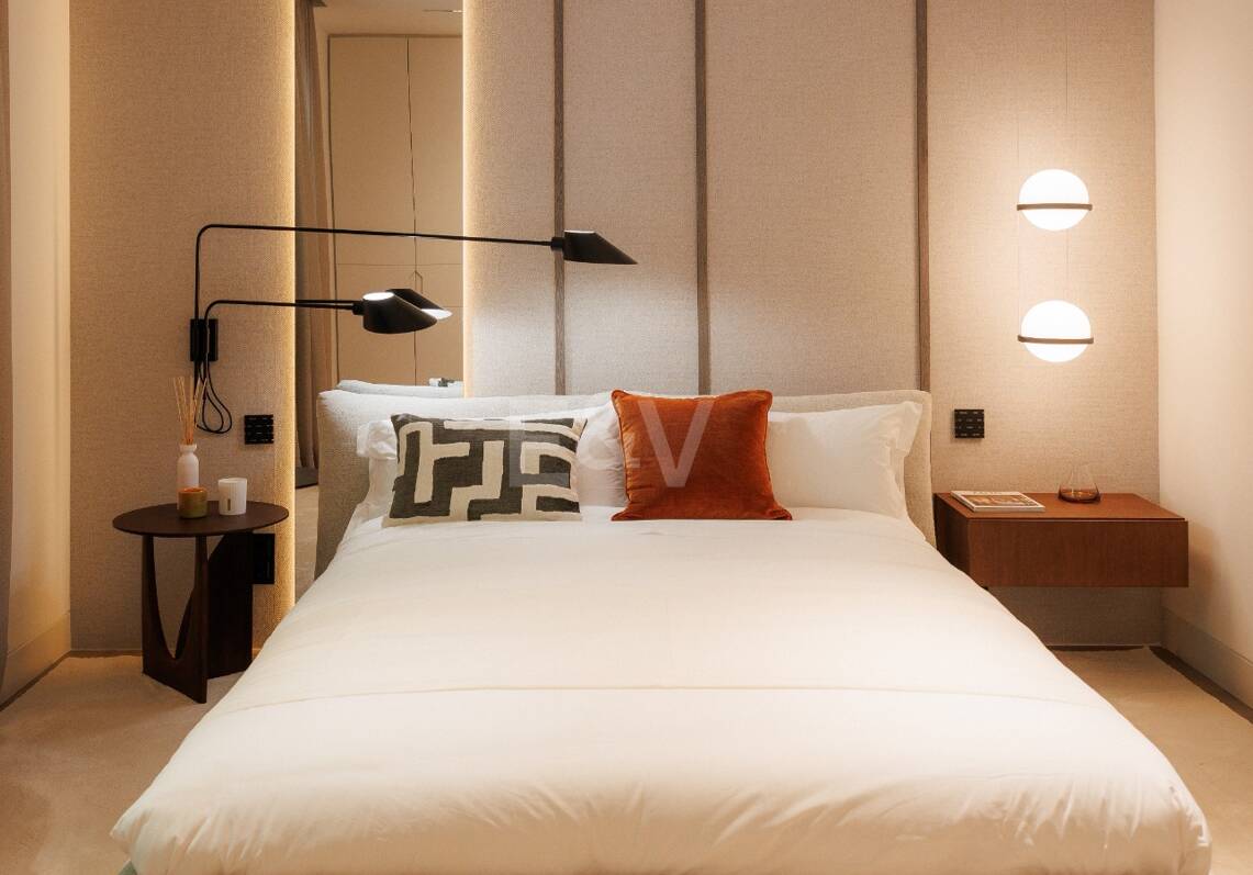 Exquisitas Villas Modernas con Elegancia Inigualable en la Milla de Oro