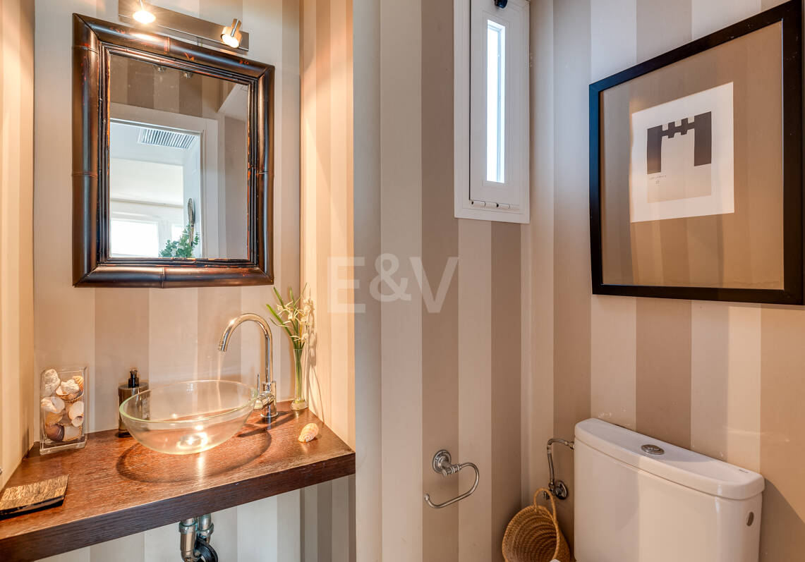Las Chapas Beach Townhouse with Direct Access to the Sea