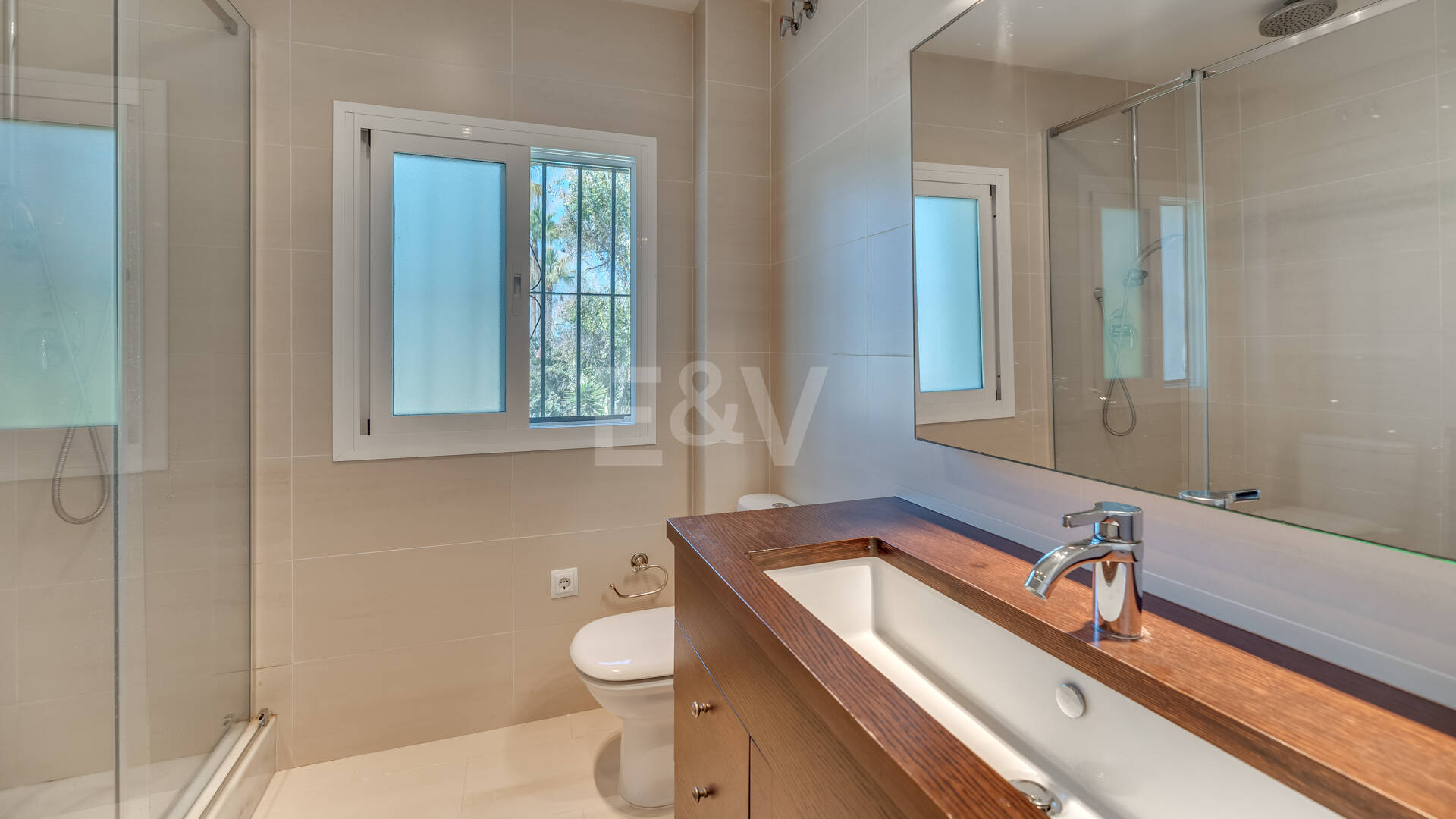 Las Chapas Beach Townhouse with Direct Access to the Sea