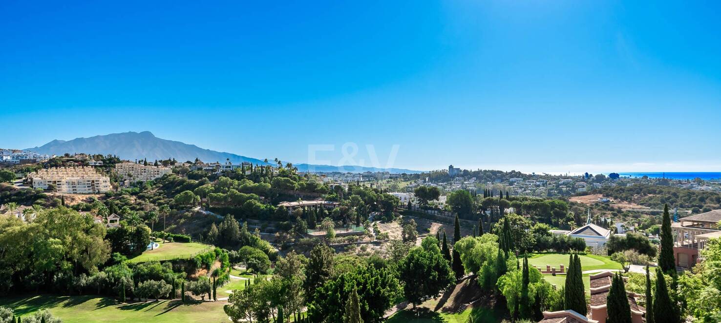 Modern Villa in Los Flamingos Golf with spectacular Sea views right on the golf course