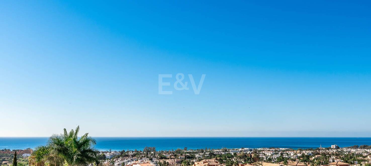 Modern Villa in Los Flamingos Golf with spectacular Sea views right on the golf course