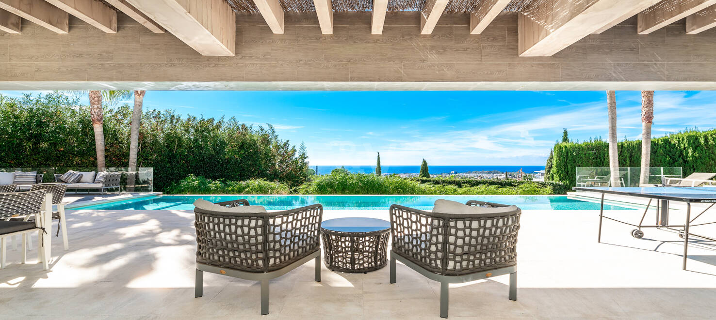 Modern Villa in Los Flamingos Golf with spectacular Sea views right on the golf course