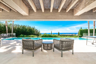 Moderne Villa mit spektakulärem Meerblick direkt am Golfplatz