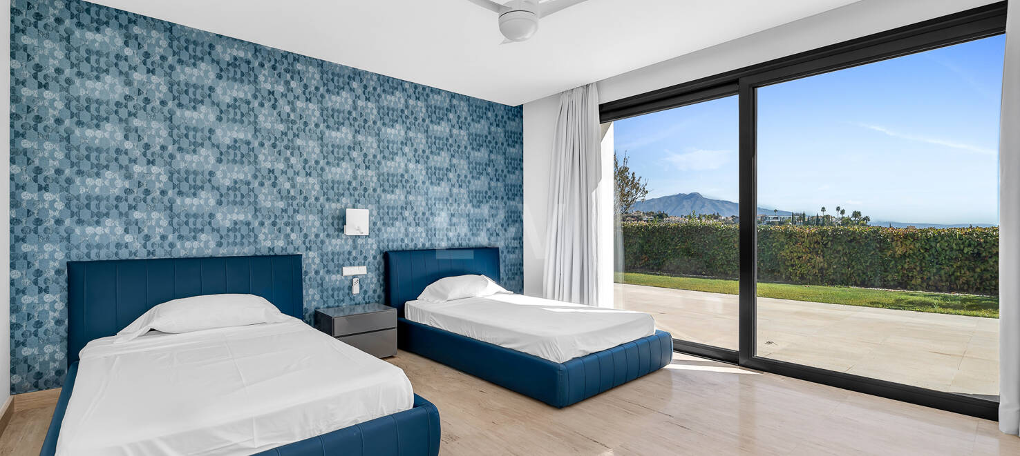 Modern Villa in Los Flamingos Golf with spectacular Sea views right on the golf course
