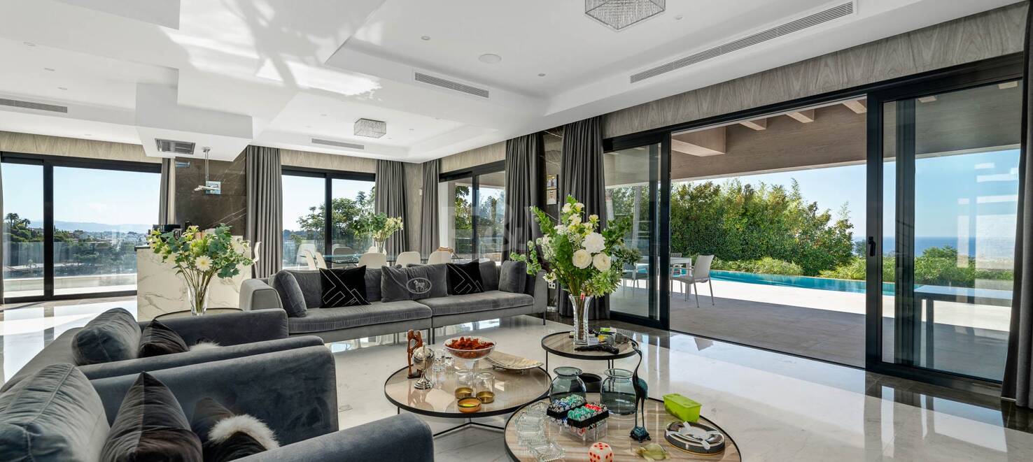 Modern Villa in Los Flamingos Golf with spectacular Sea views right on the golf course