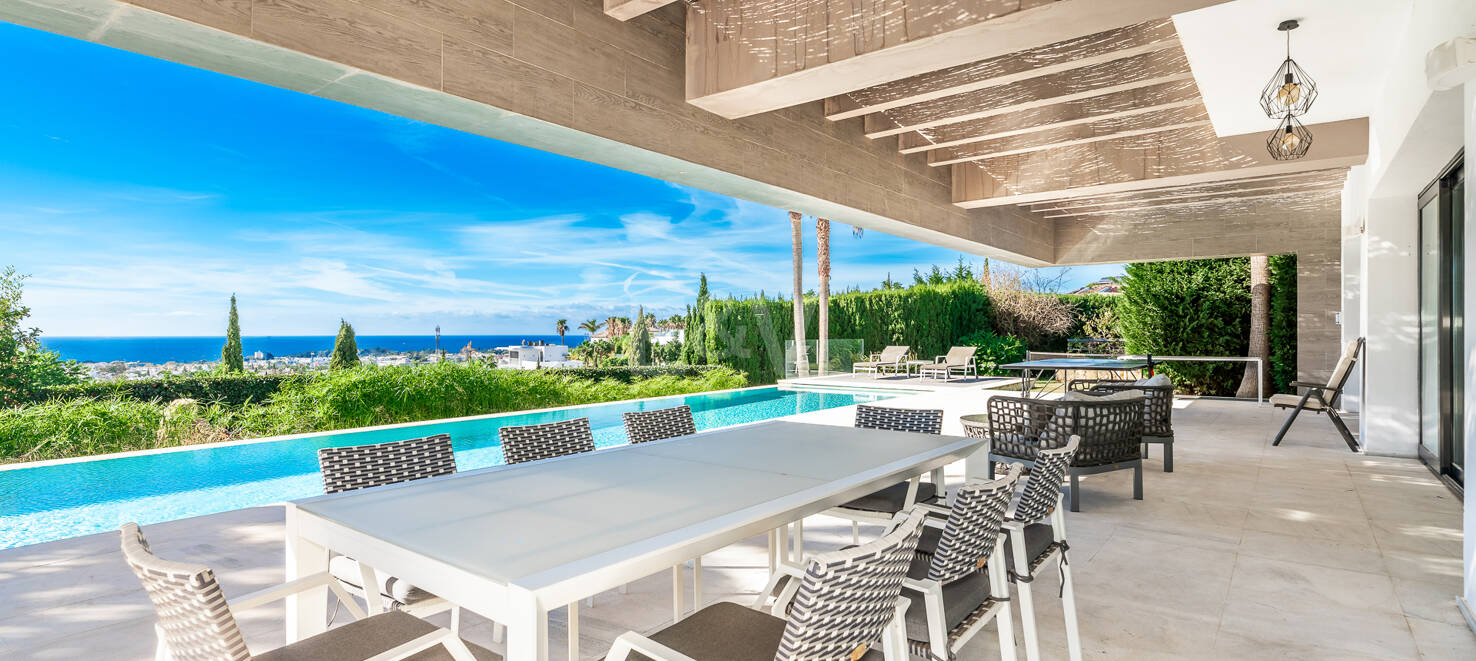 Modern Villa in Los Flamingos Golf with spectacular Sea views right on the golf course