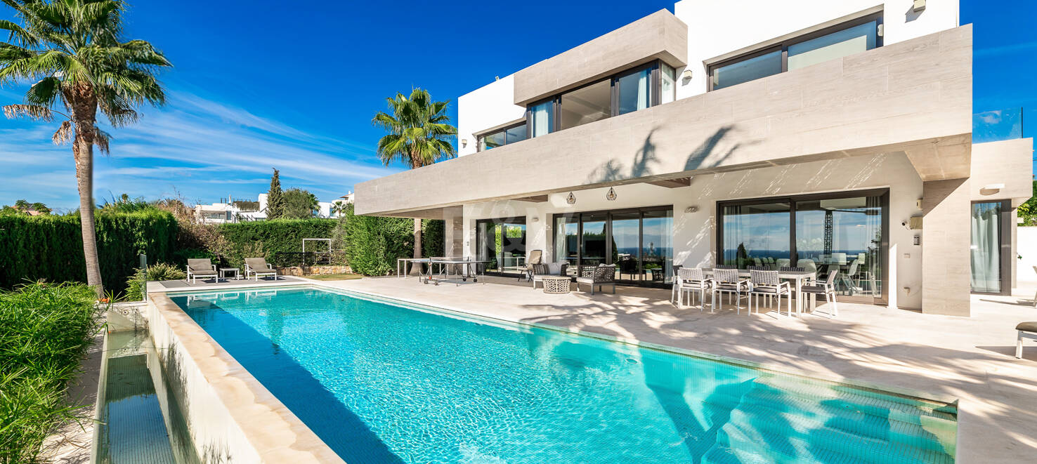 Modern Villa in Los Flamingos Golf with spectacular Sea views right on the golf course