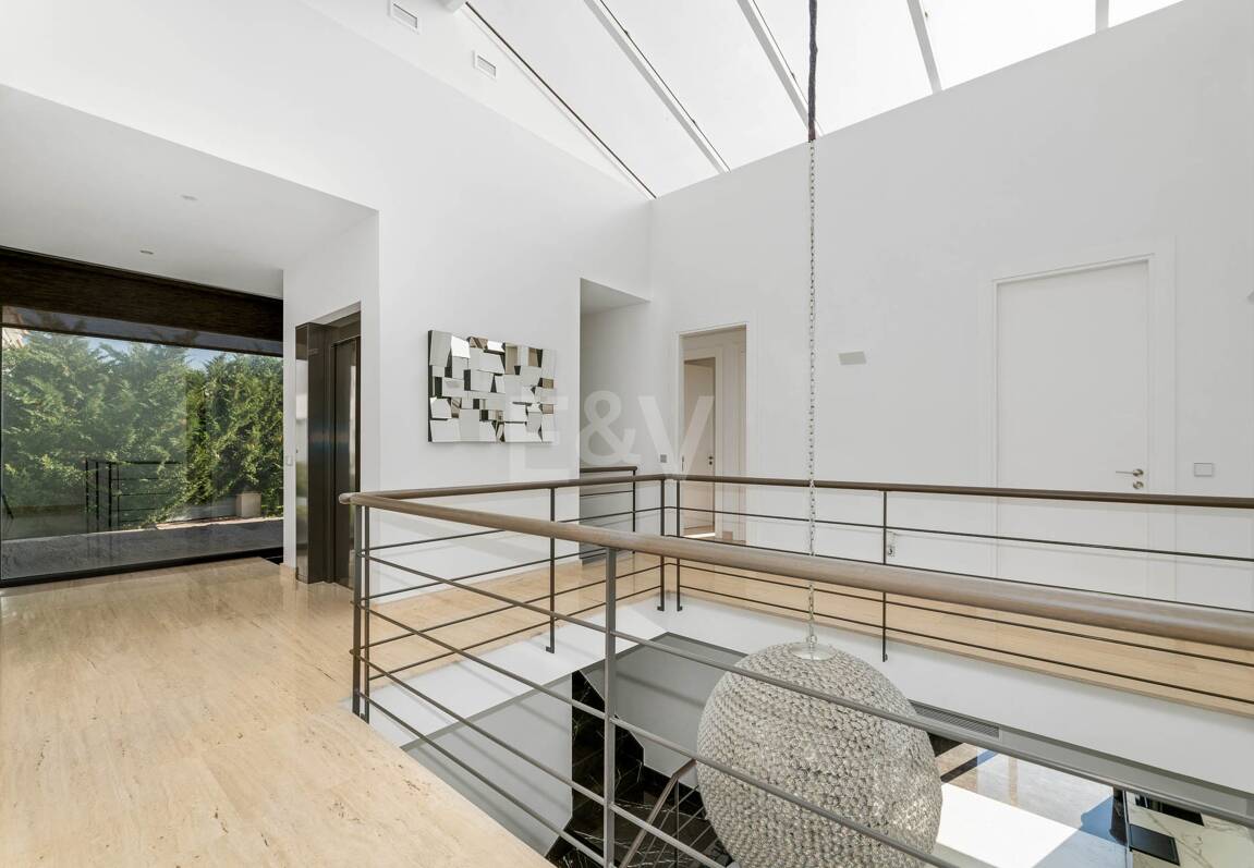 Moderne Villa mit spektakulärem Meerblick direkt am Golfplatz