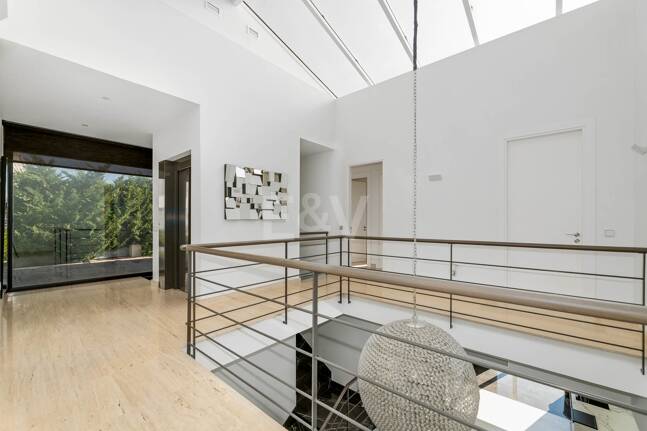 Moderne Villa mit spektakulärem Meerblick direkt am Golfplatz