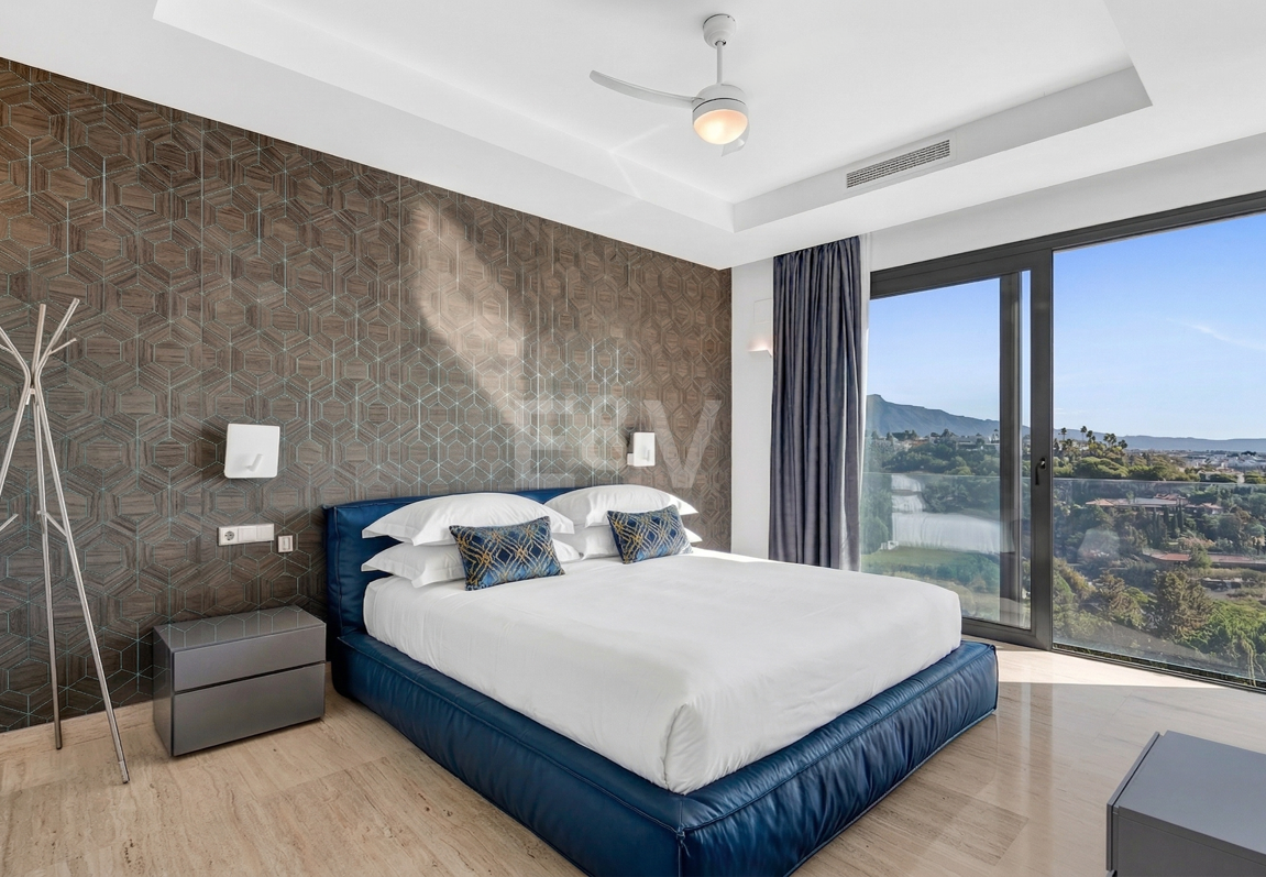 Modern Villa with Spectacular Sea Views Right on the Golf Course