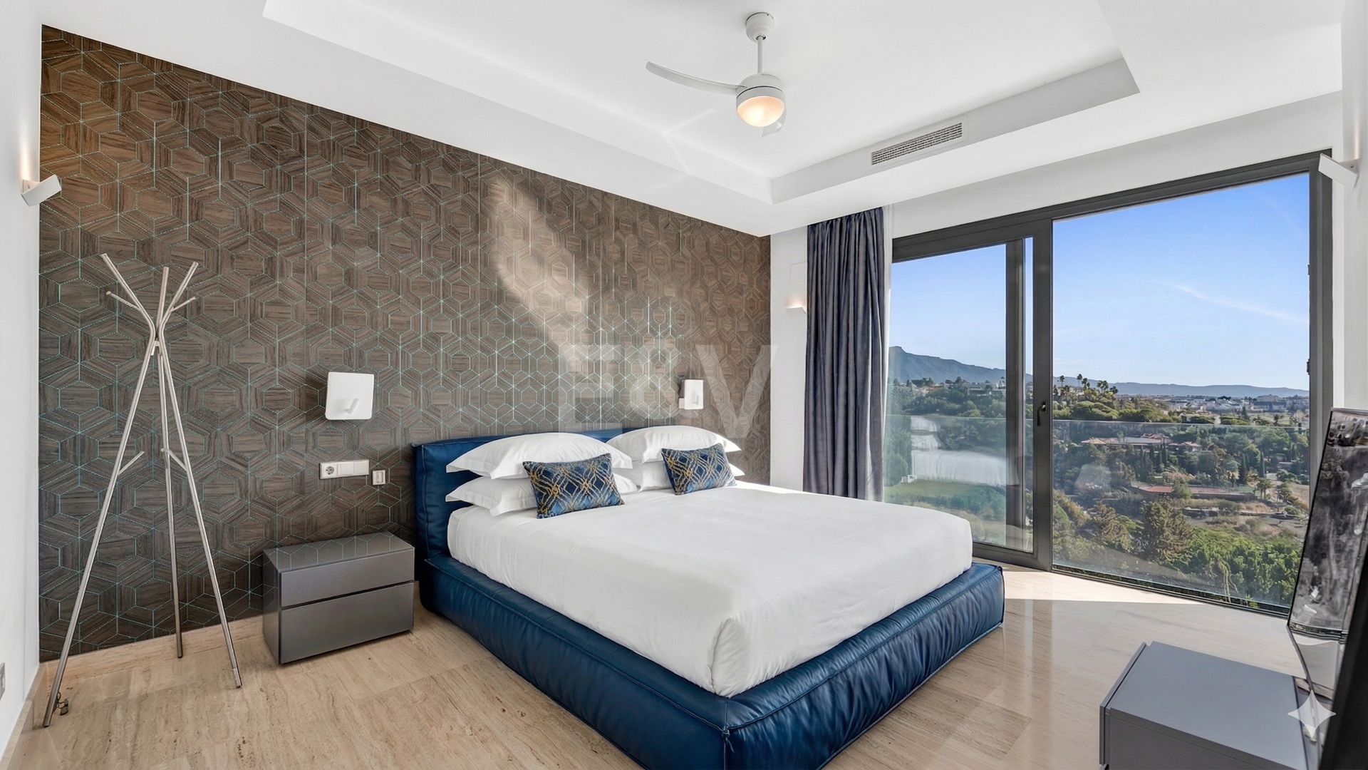 Modern Villa with Spectacular Sea Views Right on the Golf Course