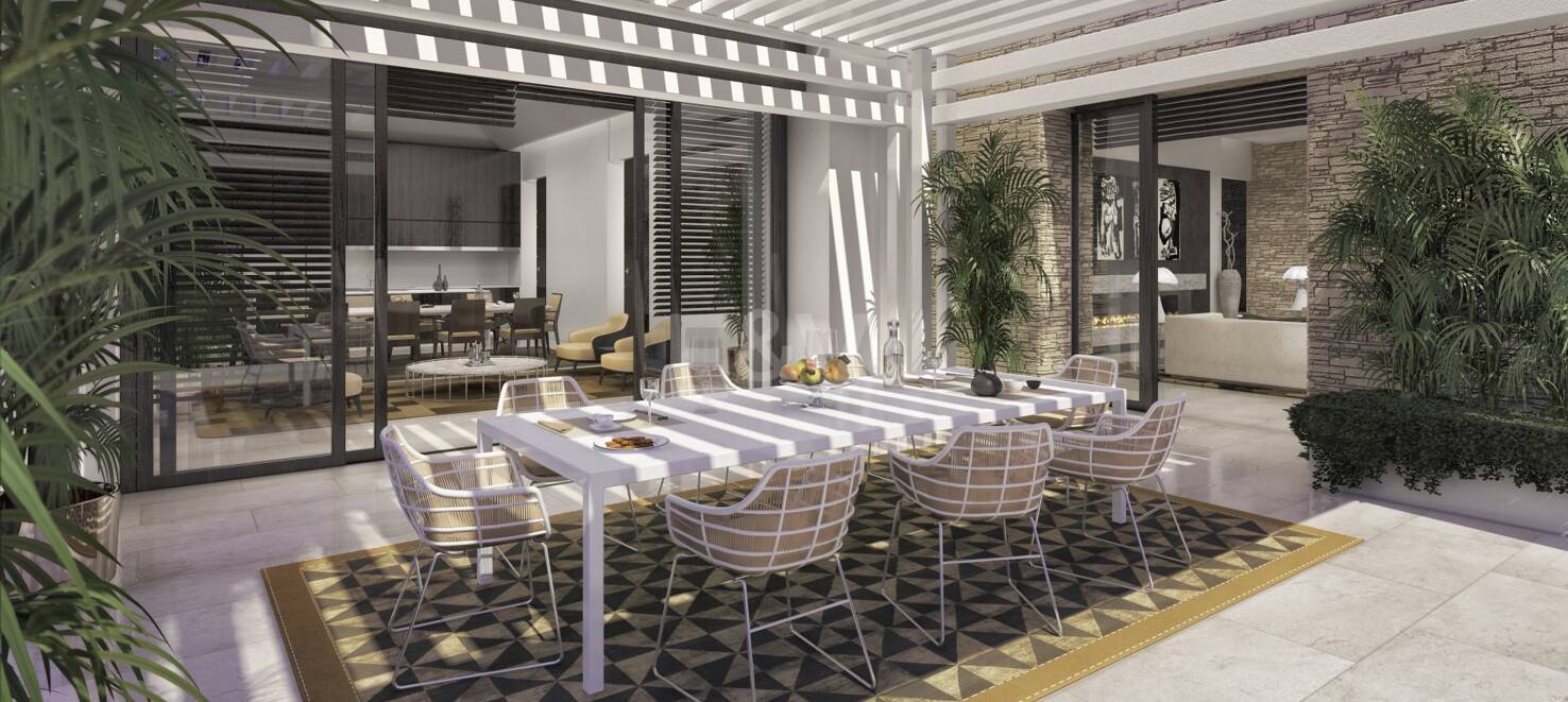 Spacious Plot in Puerto Banus with License for an Exclusive Villa