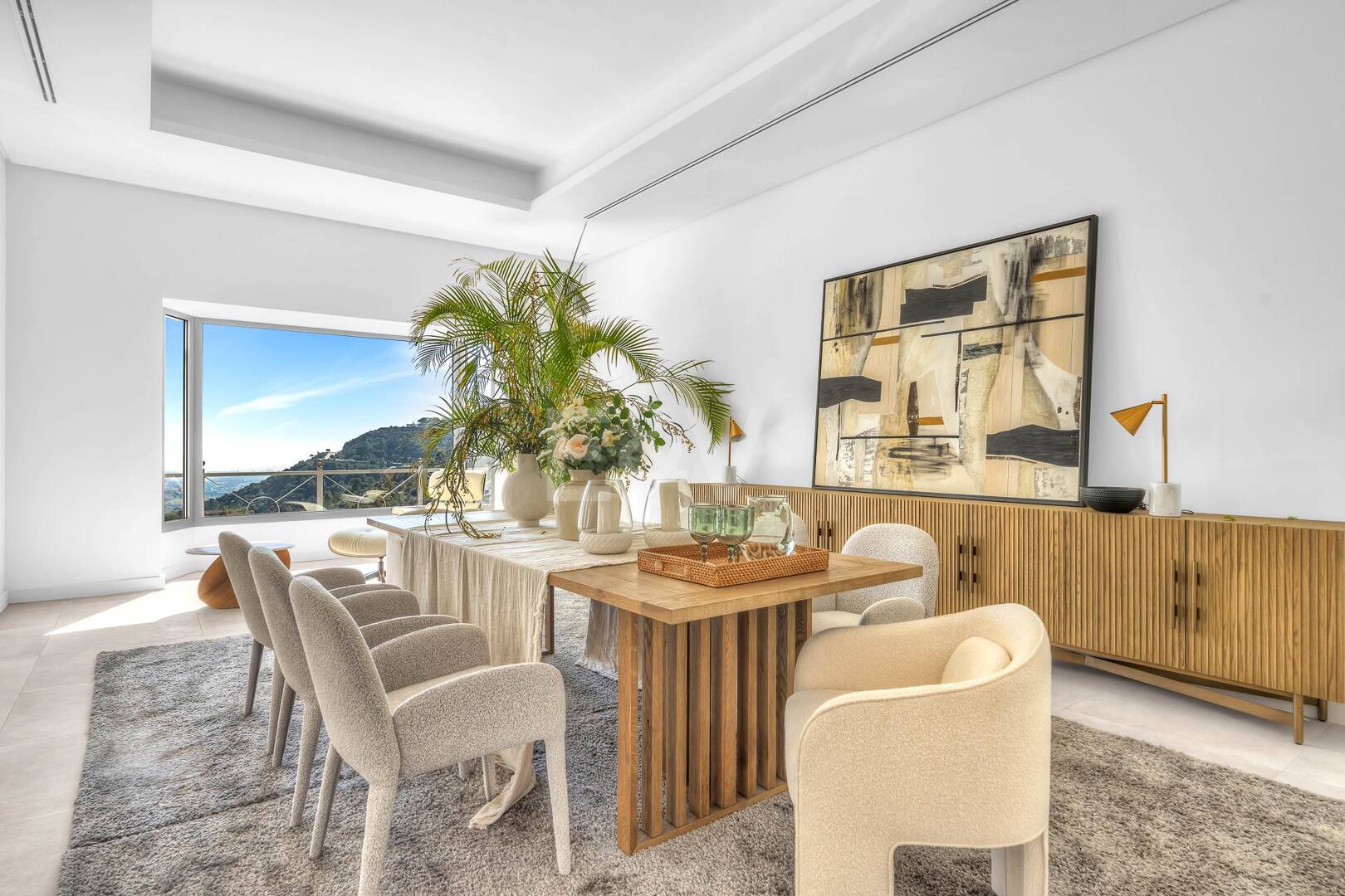 Exquisite Villa in El Madroñal with Breathtaking Sea View