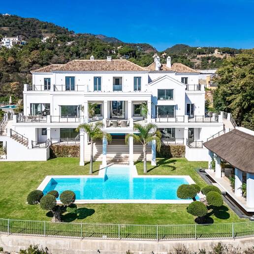 Utsökt Villa i El Madroñal med havsutsikt