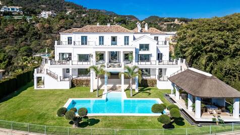 Utsökt Villa i El Madroñal med havsutsikt