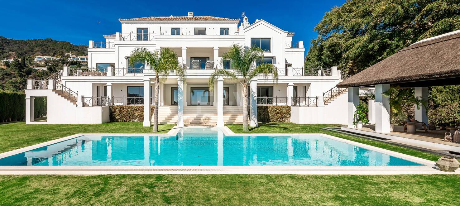 Utsökt Villa i El Madroñal med havsutsikt
