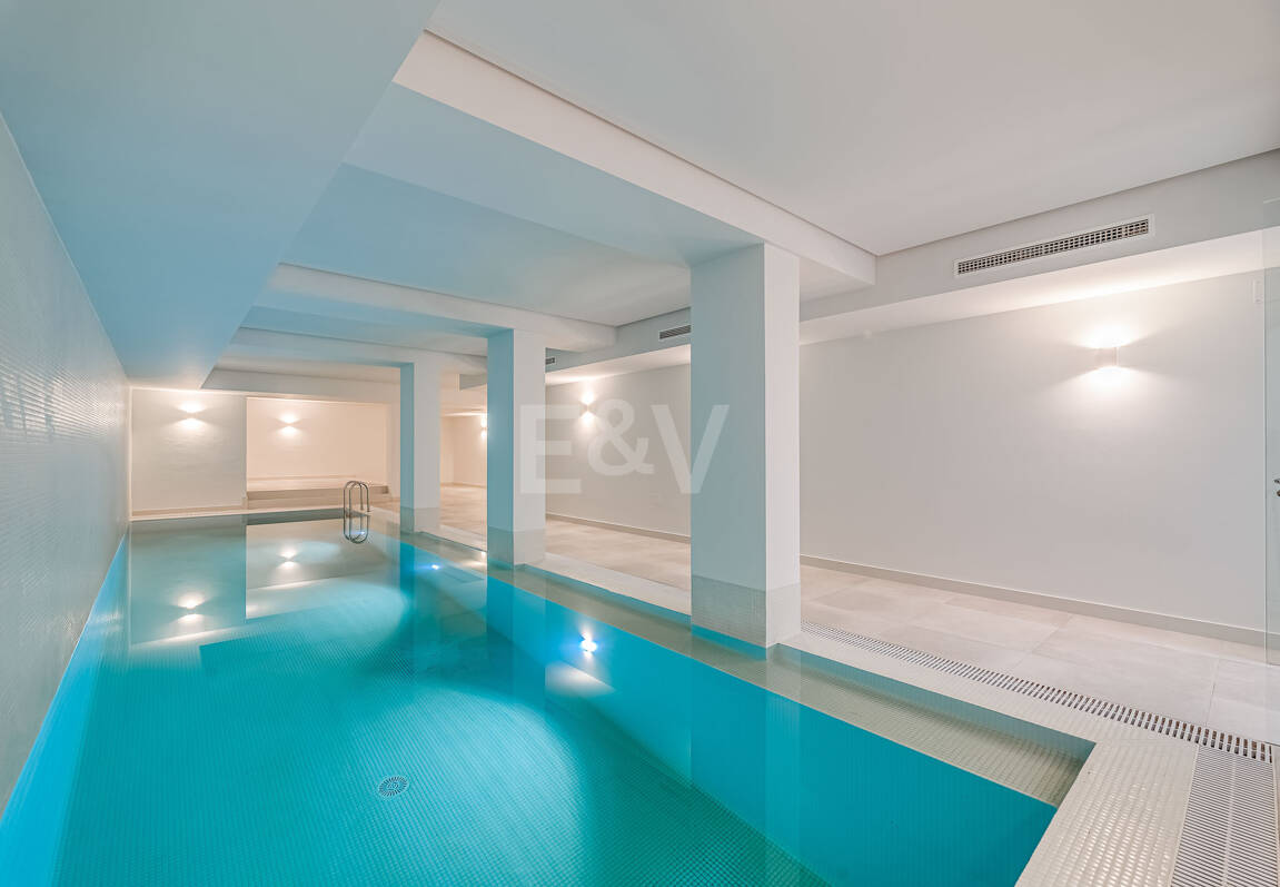 Exquisite Villa in El Madroñal with Breathtaking Sea View