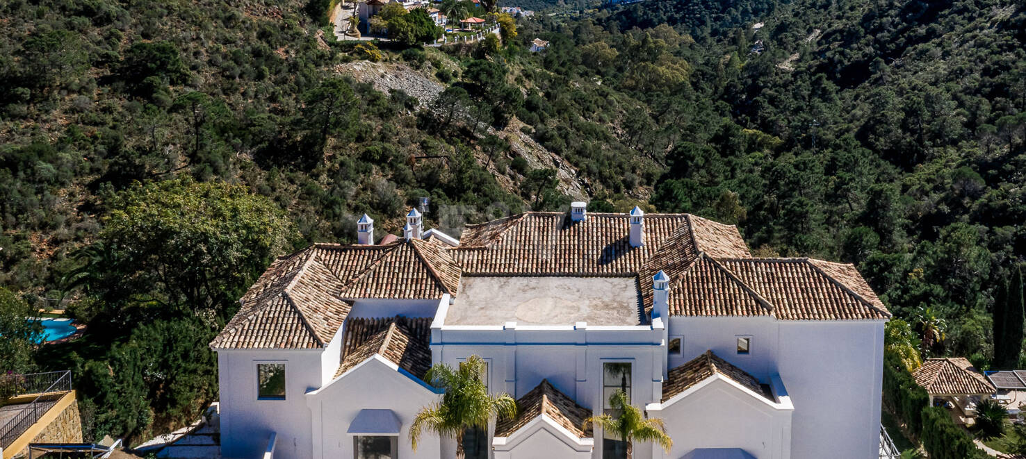 Utsökt Villa i El Madroñal med havsutsikt