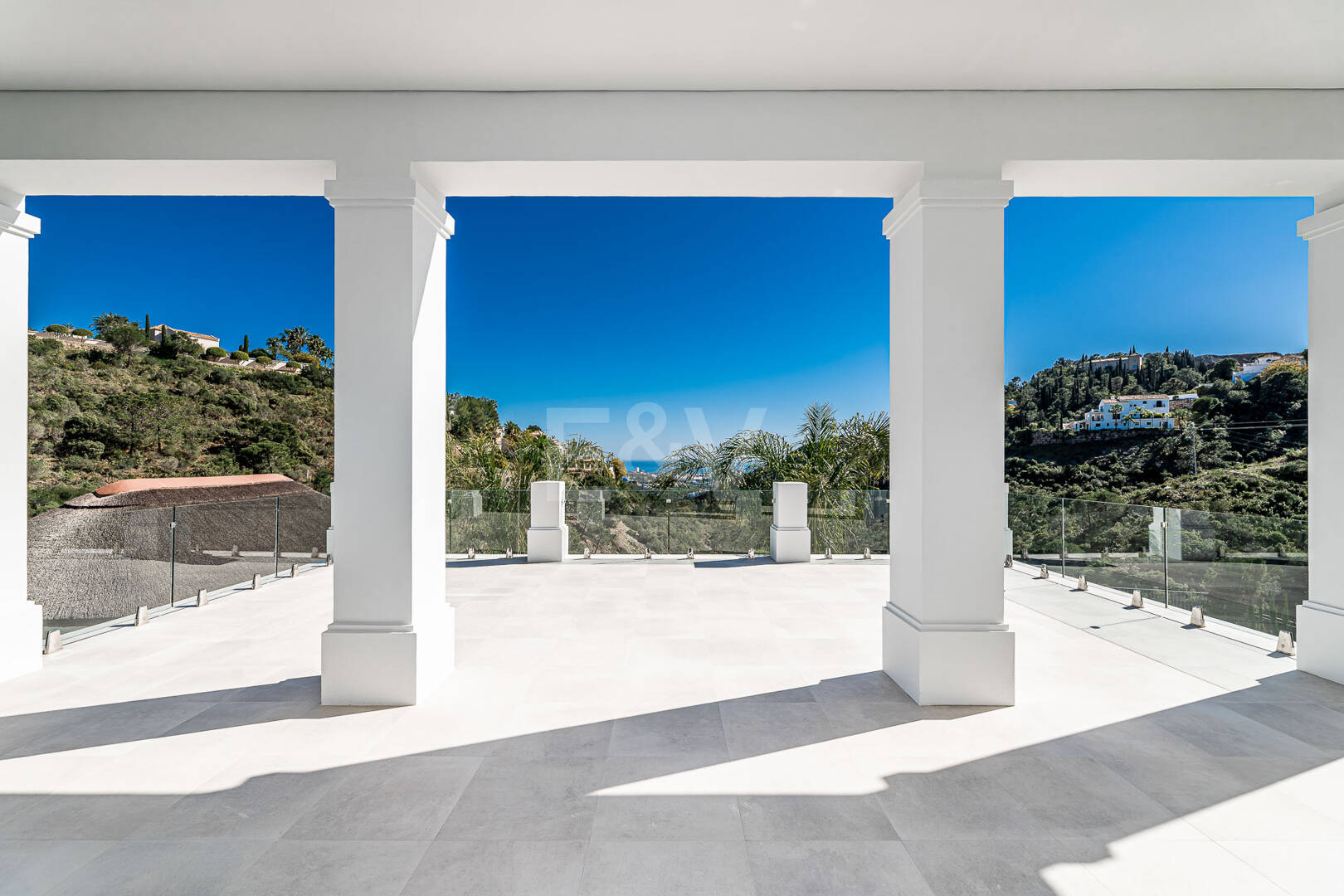 Exquisite Villa in El Madroñal with Breathtaking Sea View