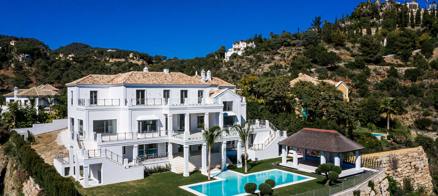 Utsökt Villa i El Madroñal med havsutsikt