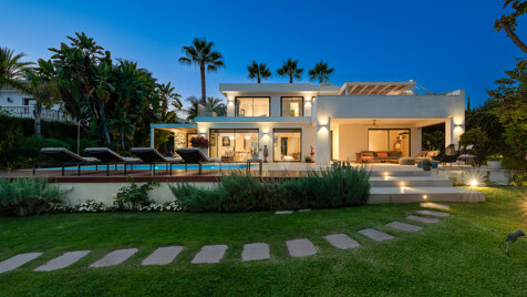 Modern Villa i Marbesa med fantastisk havsutsikt