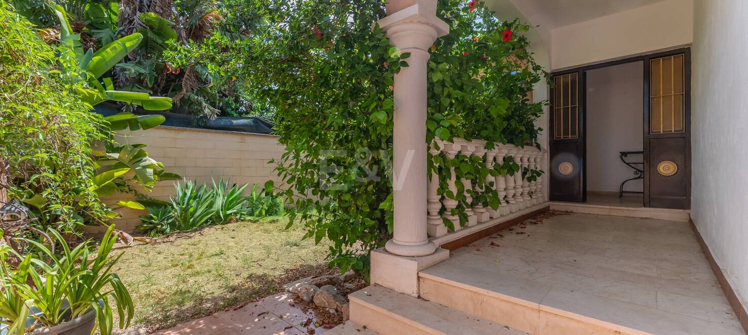Villa för renovering i Rio Real