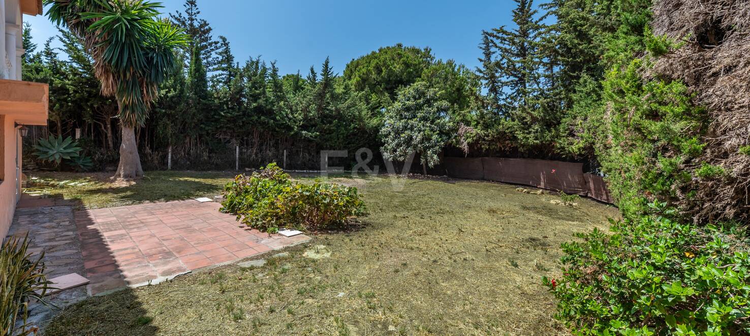 Villa för renovering i Rio Real