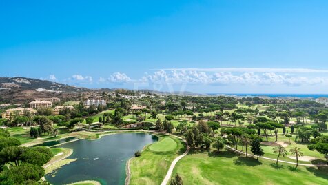 Duplex Penthouse z oszałamiającym widokiem na morze panoramiczne i golf w prestiżowej urbanizacji Wistagolf