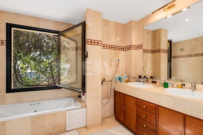 Penthouse Duplex avec vue panoramique sur la mer et le golf dans la prestigieuse urbanisation Vistagolf