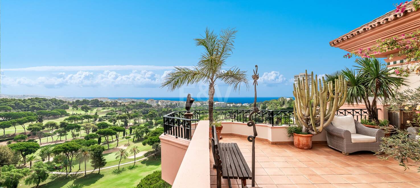 Duplex Penthouse with Stunning Panoramic Sea and Golf Views in the Prestigious Urbanisation Vistagolf