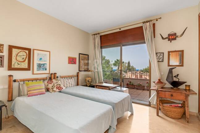 Penthouse Duplex avec vue panoramique sur la mer et le golf dans la prestigieuse urbanisation Vistagolf