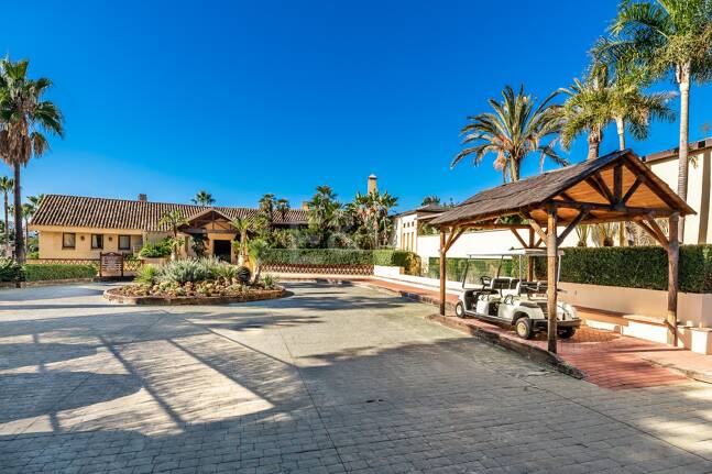 Penthouse Duplex avec vue panoramique sur la mer et le golf dans la prestigieuse urbanisation Vistagolf