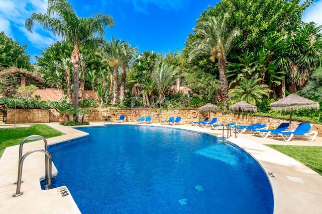 Penthouse Duplex avec vue panoramique sur la mer et le golf dans la prestigieuse urbanisation Vistagolf