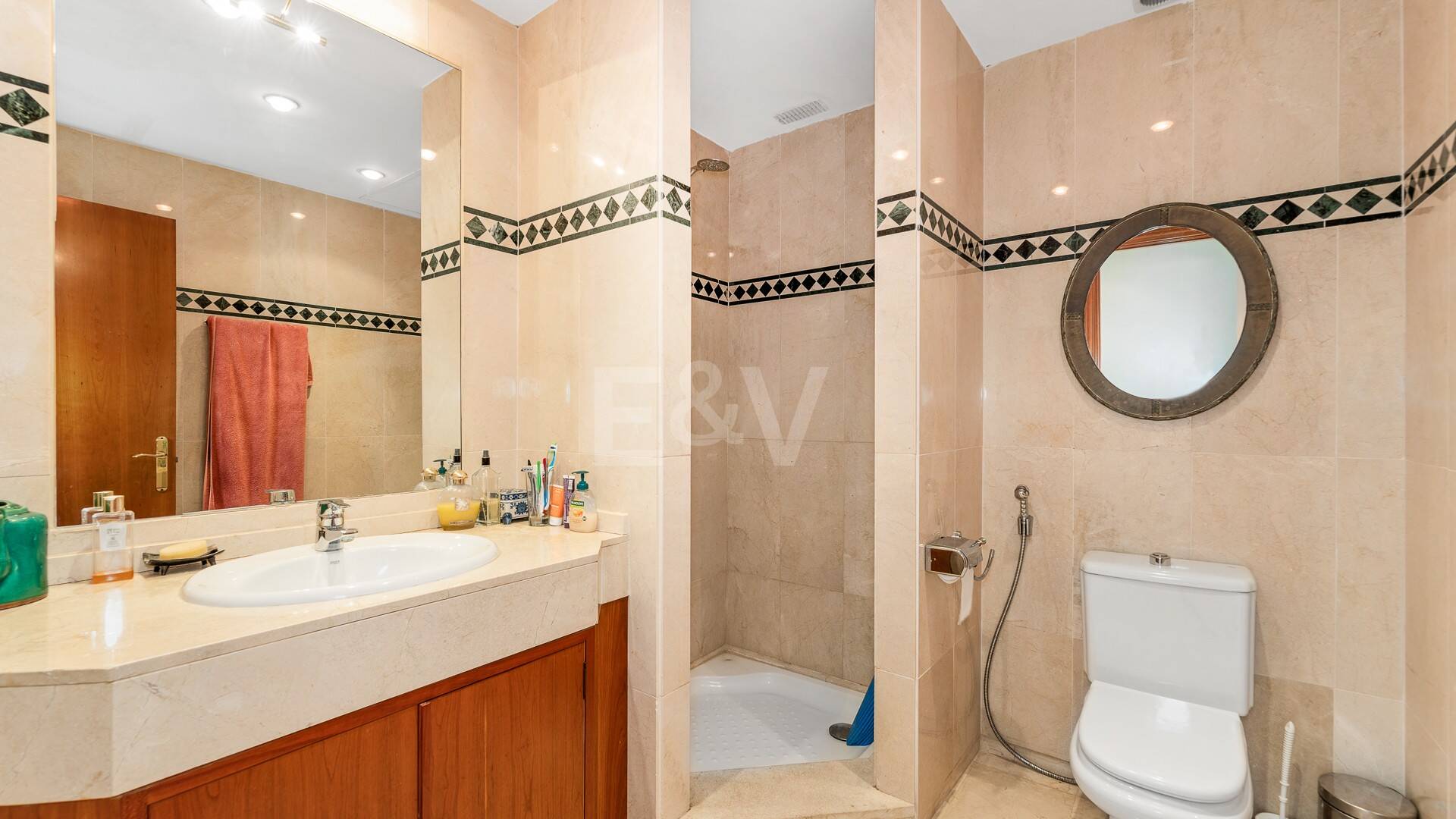 Duplex-Penthouse mit atemberaubendem Panoramablick auf das Meer und den Golfplatz in der prestigeträchtigen Urbanisation Vistagolf