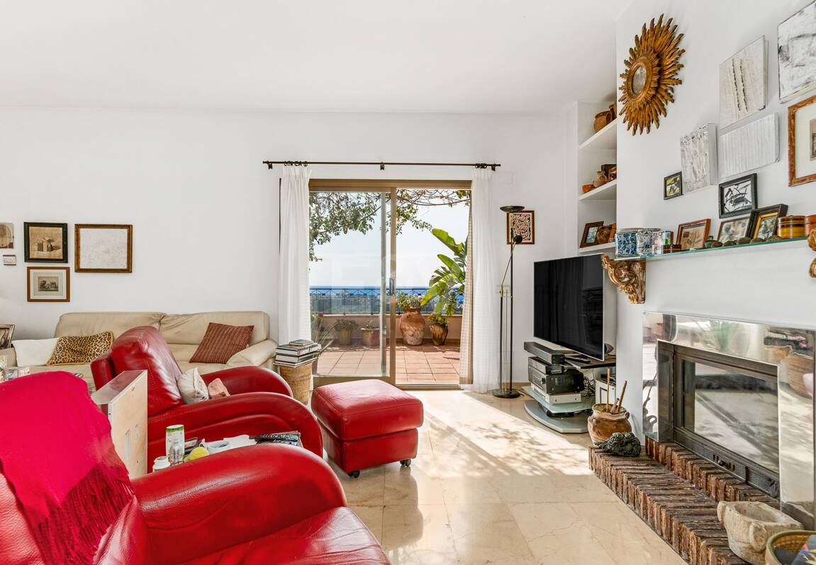 Penthouse Duplex avec vue panoramique sur la mer et le golf dans la prestigieuse urbanisation Vistagolf