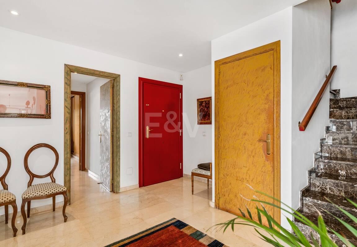 Penthouse Duplex avec vue panoramique sur la mer et le golf dans la prestigieuse urbanisation Vistagolf