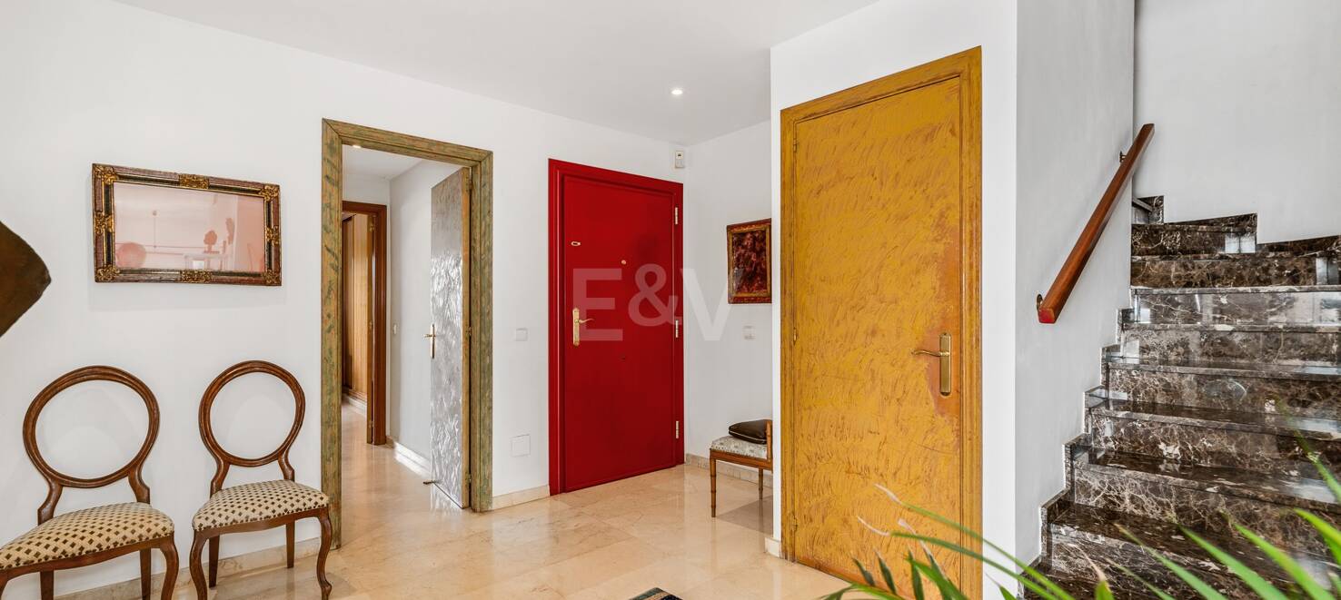 Duplex Penthouse with Stunning Panoramic Sea and Golf Views in the Prestigious Urbanisation Vistagolf