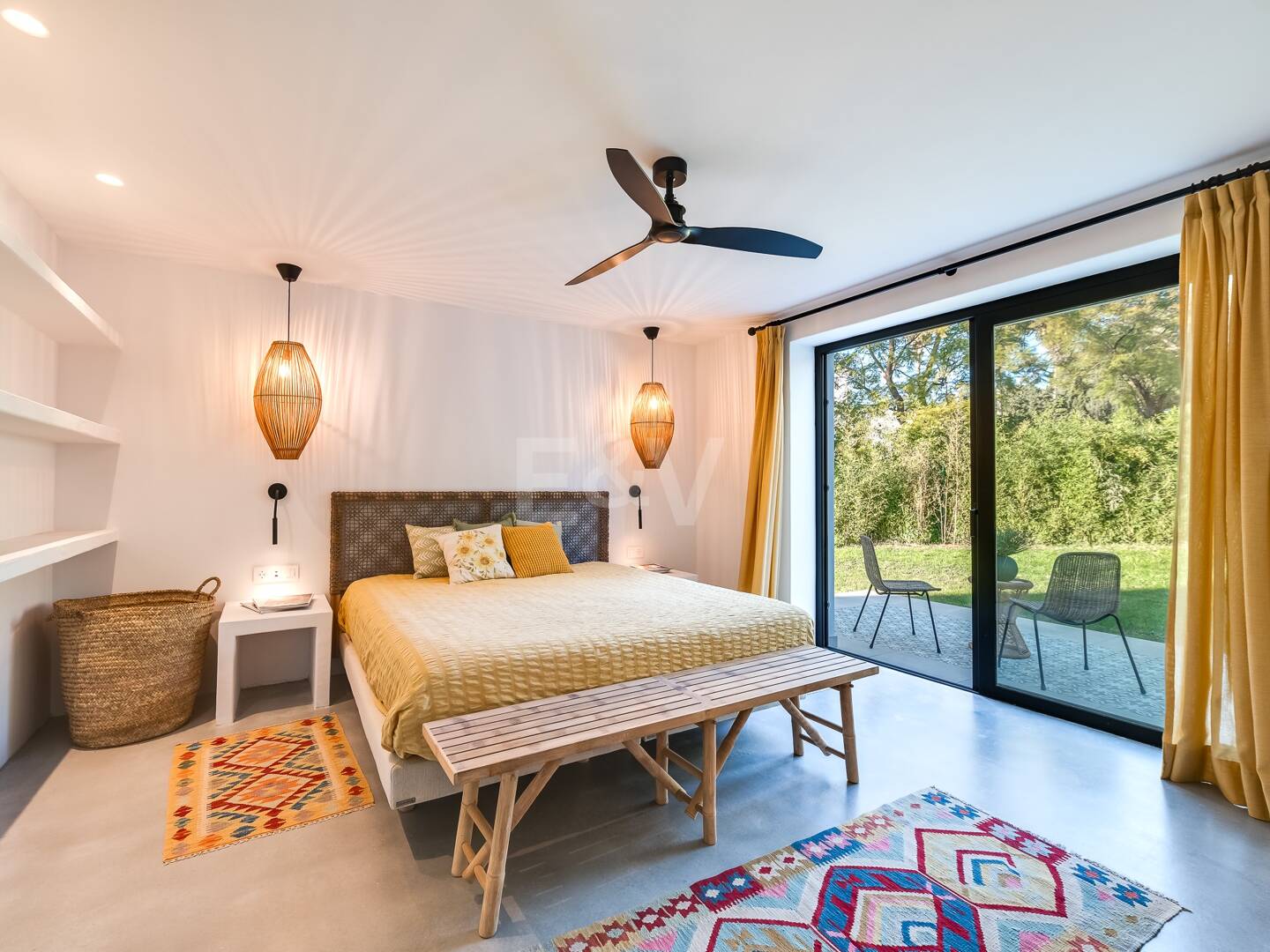 Magnífica villa estilo Boho a pocos pasos de la playa en la prestigiosa Guadalmina