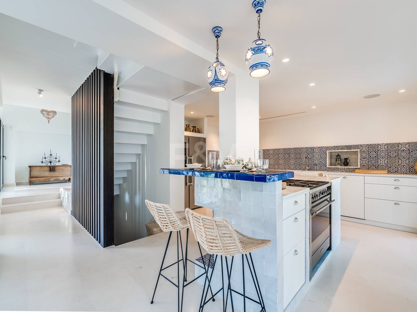 Magnífica villa estilo Boho a pocos pasos de la playa en la prestigiosa Guadalmina